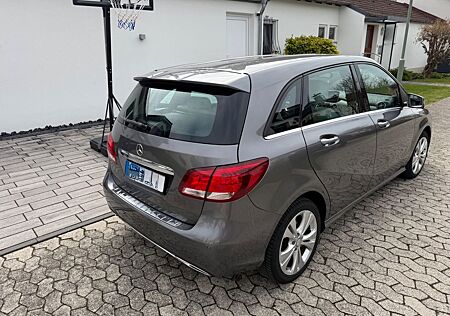 Mercedes-Benz B 180 d -