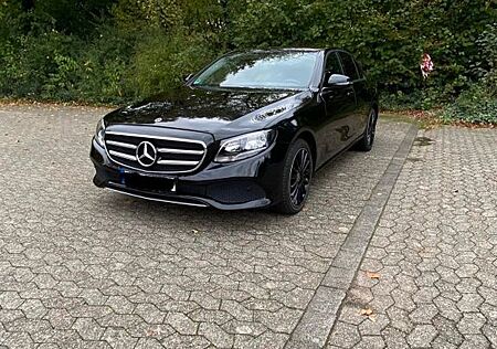 Mercedes-Benz E 200 d Autom. -9G