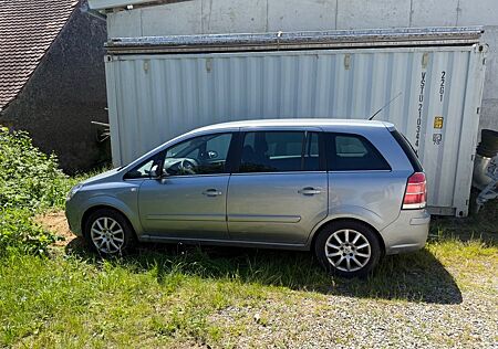 Opel Zafira 2.2 direct First Edition First Edition