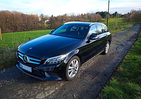 Mercedes-Benz C 220 d T Avantgarde,AT, LED,AHK,TOP!