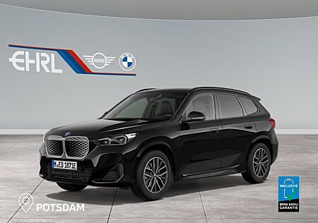BMW iX1 eDrive20 M Sportpaket DAB LED Komfortzg.
