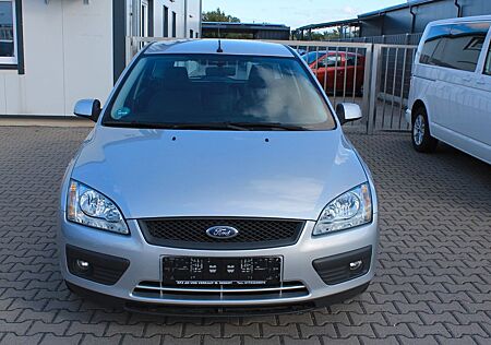 Ford Focus 1,6 *TÜV+INSP NEU*KLIMA*ALU*CD*2 HAND*