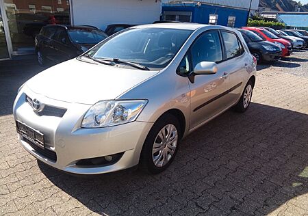 Toyota Auris Luna