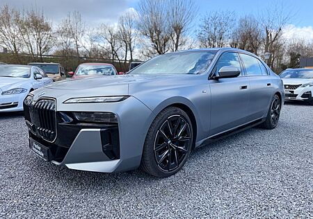 BMW 740 d xDrive M Sport+LED+PANO+LEDER+B&W+STAND