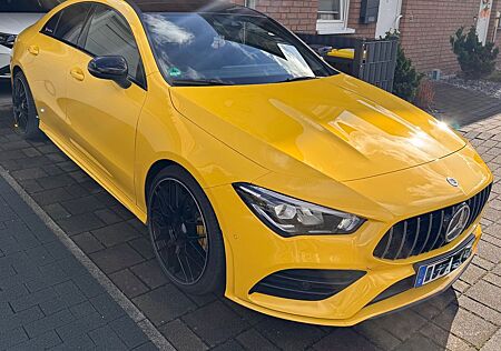 Mercedes-Benz CLA 200 - AMG Line
