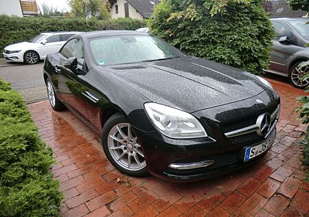 Mercedes-Benz SLK 200 - gepflegtes Frauenfahrzeug
