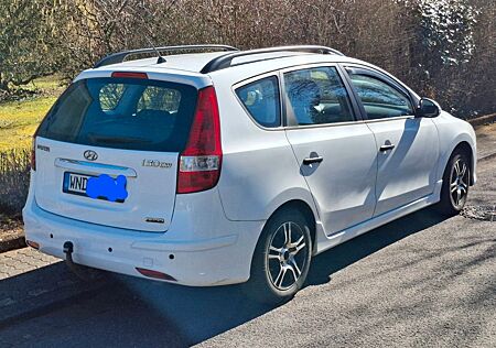 Hyundai i30 CW 1.6 CRDi 66 kW Classic Classic