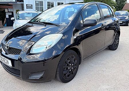 Toyota Yaris 1.3 5Türig,1 Hand