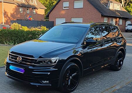 VW Tiguan Allspace Volkswagen R-LINE/360°/HUD/ACC/4MOTION