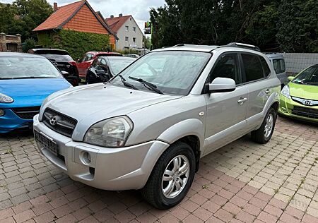 Hyundai Tucson 2.0 2WD VOLLLEDER SITZHEIZUNG