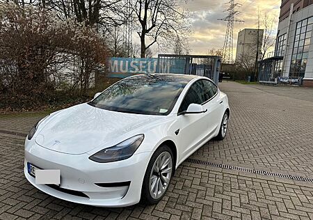 Tesla Model 3 SR+ 60 kWh LFP USS Ladetarif