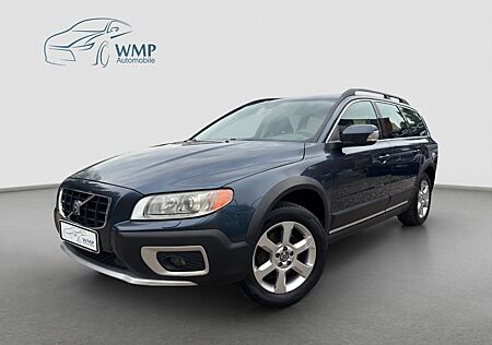 Volvo XC 70 XC70 Summum AWD/Leder/PDC/Bi-Xenon/Dynaudio