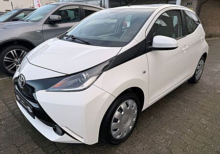 Toyota Aygo (X) AYGO 1.0 x-play touch Automatik, erst 14Tkm