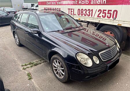 Mercedes-Benz E 240 4MATIC T CLASSIC Classic
