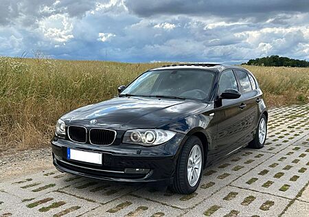 BMW 116i *Xenon*Navi*Schiebedach*Sitzheiz*Multifunk