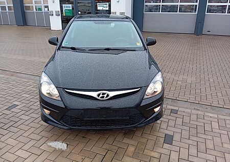 Hyundai i30 1.4 Classic;KUPPLUNG/BREMSE;TÜV/SERV NEU