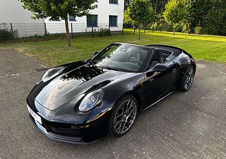 Porsche 992 .2 Carrera Cabriolet Facelift Model 911