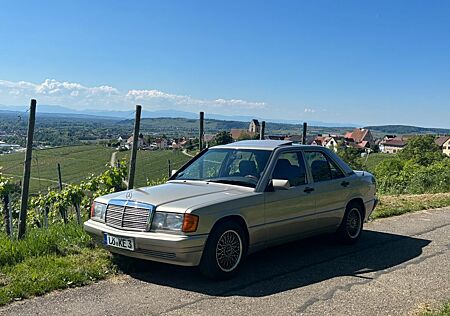 Mercedes-Benz 190 190E W201 2.0 Traum Zustand Neulack