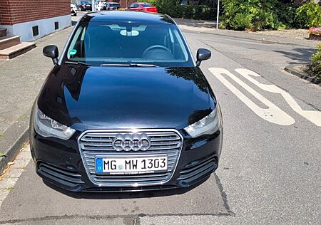 Audi A1 1.6 TDI 66kW Attraction Attraction