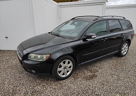 Volvo V50 Kombi Diesel 179PS Automatik Navi SHZ Leder