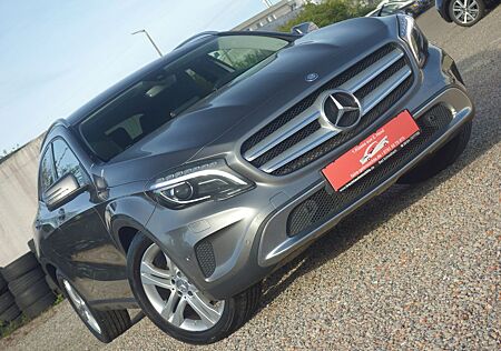 Mercedes-Benz GLA 180 GLA180 GLA Urban Navi Jahreswagenzustand