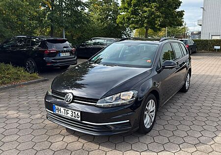 VW Golf Volkswagen 1.6 TDI SCR DSG Comfortline Variant Com...