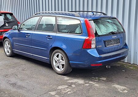 Volvo V50 Kombi 2.0 Momentum AHK PDC KLIMA