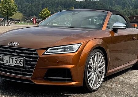 Audi TTS Roadster 2.0 TFSI quattro -