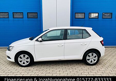 Skoda Fabia Sommer & Winterräder Klima TüV NEU