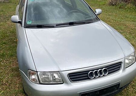 Audi A3 1.6 Ambiente Ambiente