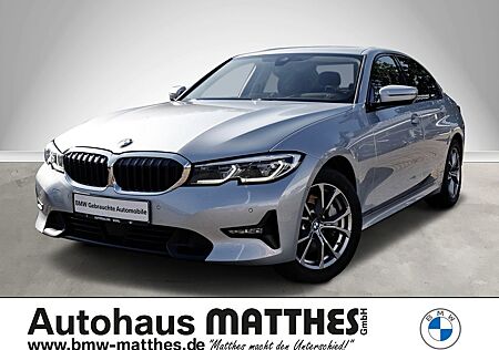 BMW 330 d xDrive Limousine Sport Line Park-Assistent