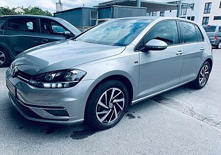 VW Golf Volkswagen VII Lim. Join NAVI PDC SHZ KLIMAAUT.