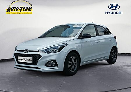 Hyundai i20 blue 1.2 YES!