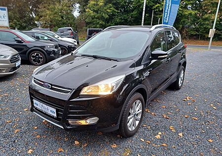 Ford Kuga 1,5 4x4 ** Titanium / AUTO ** mit Garantie