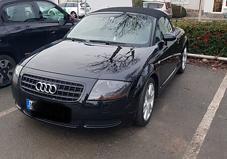 Audi TT Roadster 1.8T 132 kW -
