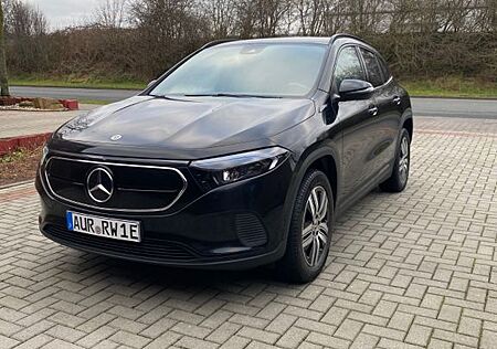 Mercedes-Benz EQA 250 -