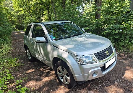 Suzuki Grand Vitara 2.4 Comfort Comfort 70.650 Km