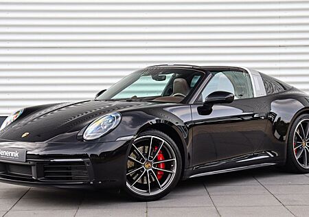 Porsche 992 Targa 4S | Club leder | Sport Chrono | B