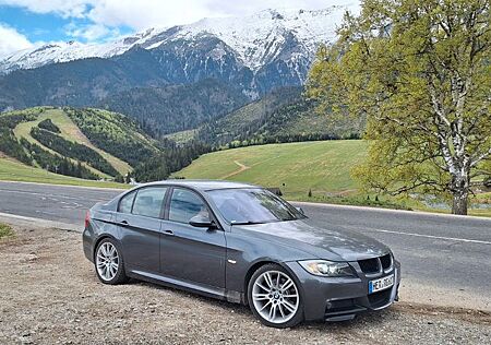 BMW 330i N52 M-Packet mit Alcantara