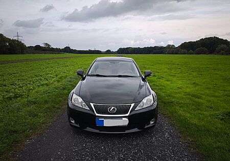 Lexus IS 250 Luxury Line Vollausstattung + Radar
