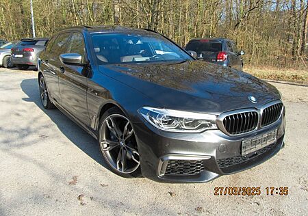 BMW M550d xDrive HKSound,AHK,PANO,StandHzg;Massage