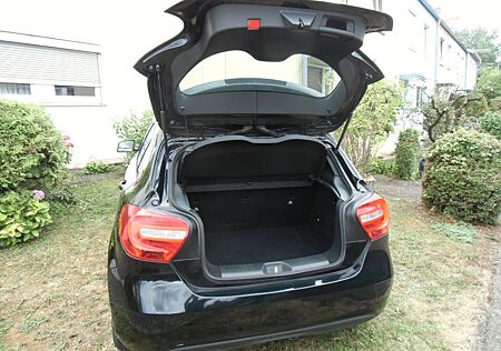 Mercedes-Benz A 200 BlueEFFICIENCY -