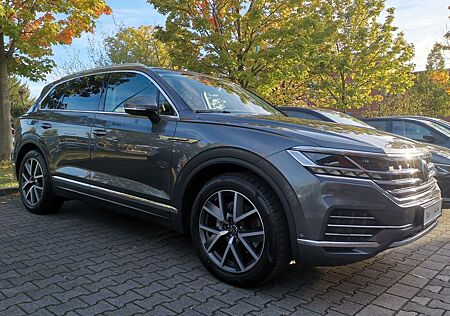 VW Touareg Volkswagen 3.0 V6 TDI 210kW 4MOT Tiptr. Eleganc...