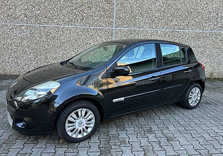 Renault Clio Erst 148 TKM TÜV NEU 09-2027