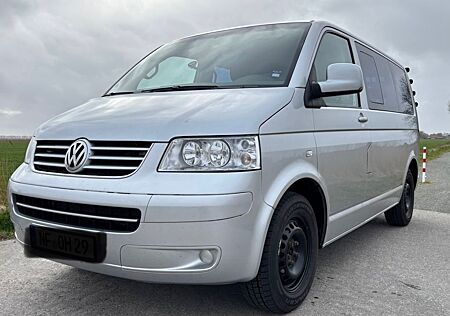 VW T5 Multivan Volkswagen - Youngtimer