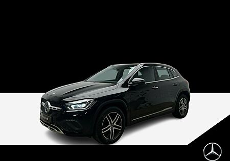 Mercedes-Benz GLA 200 d Progressive LED+Totw+Kamera+Apple