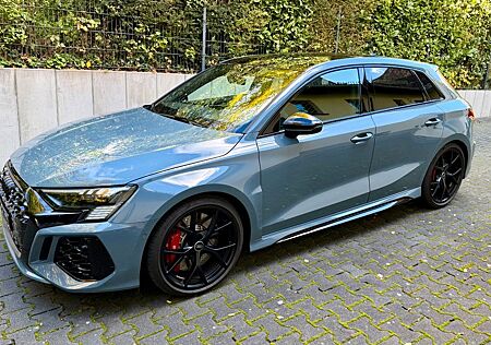 Audi RS3 MATRIX - PANO - 280 - VOLL - EXTRAS