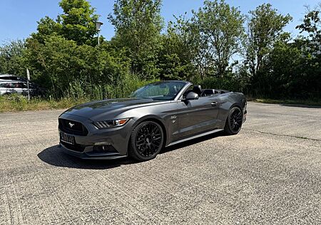 Ford Mustang GT Convertible
