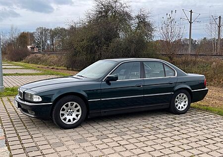 BMW 750i