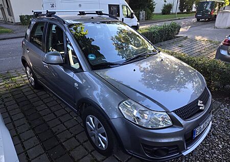 Suzuki SX4 S-Cross SX4 TÜV NEU bis 07/27!!!